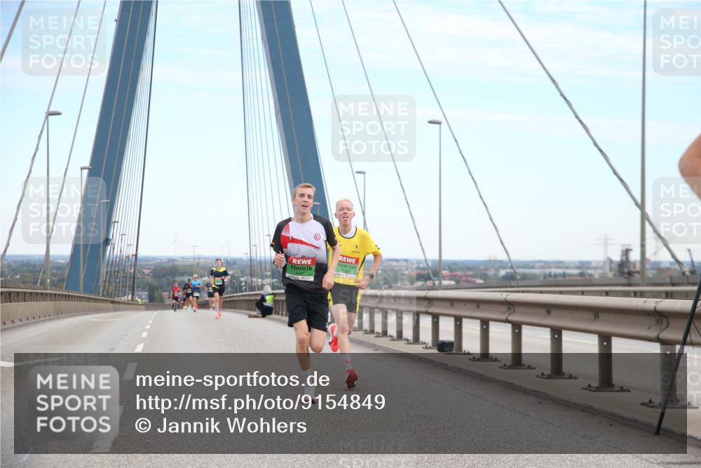 03.10.2025 - Köhlbrandbrückenlauf Jannik Wohlers http://msf.ph/oto/9154849 03.10.2025 15:18:01 Position 1 7140 meine-sportfotos.de