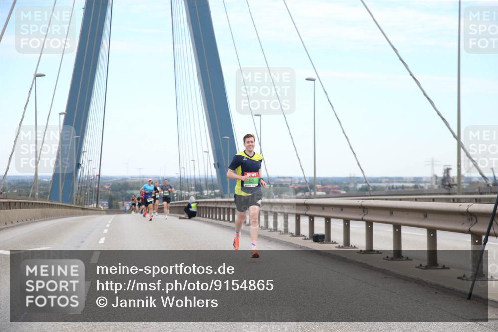 03.10.2025 - Köhlbrandbrückenlauf Jannik Wohlers http://msf.ph/oto/9154865 03.10.2025 15:18:08 Position 1  meine-sportfotos.de