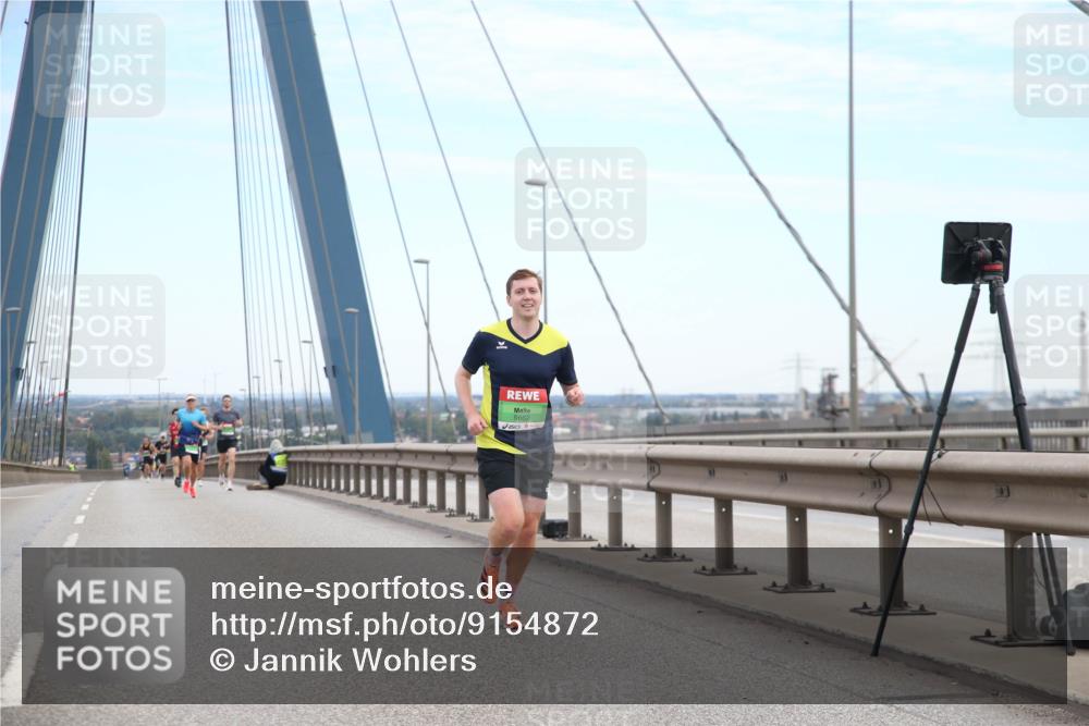 03.10.2025 - Köhlbrandbrückenlauf Jannik Wohlers http://msf.ph/oto/9154872 03.10.2025 15:18:08 Position 1 9662 meine-sportfotos.de