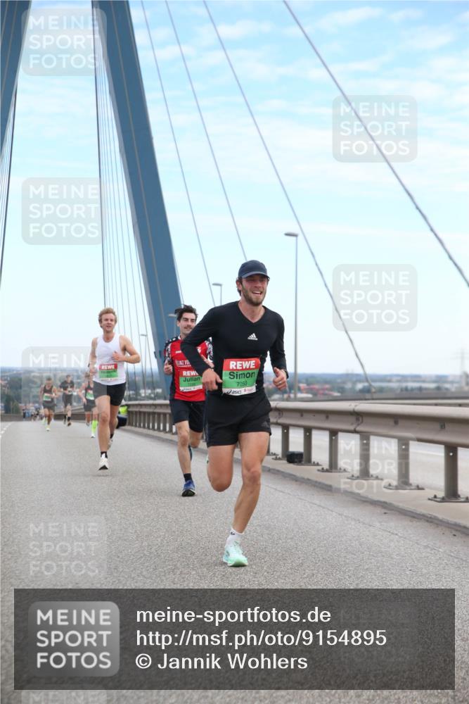 03.10.2025 - Köhlbrandbrückenlauf Jannik Wohlers http://msf.ph/oto/9154895 03.10.2025 15:18:17 Position 1 7050 meine-sportfotos.de