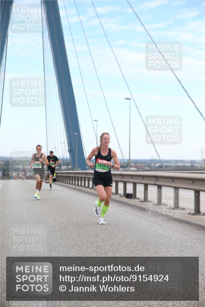 03.10.2025 - Köhlbrandbrückenlauf Jannik Wohlers http://msf.ph/oto/9154924 03.10.2025 15:18:23 Position 1 9564 meine-sportfotos.de
