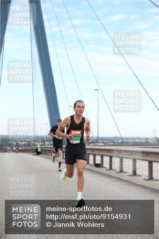 03.10.2025 - Köhlbrandbrückenlauf Jannik Wohlers http://msf.ph/oto/9154931 03.10.2025 15:18:26 Position 1 7066 meine-sportfotos.de