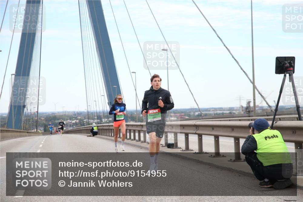 03.10.2025 - Köhlbrandbrückenlauf Jannik Wohlers http://msf.ph/oto/9154955 03.10.2025 15:18:43 Position 1 7286 meine-sportfotos.de