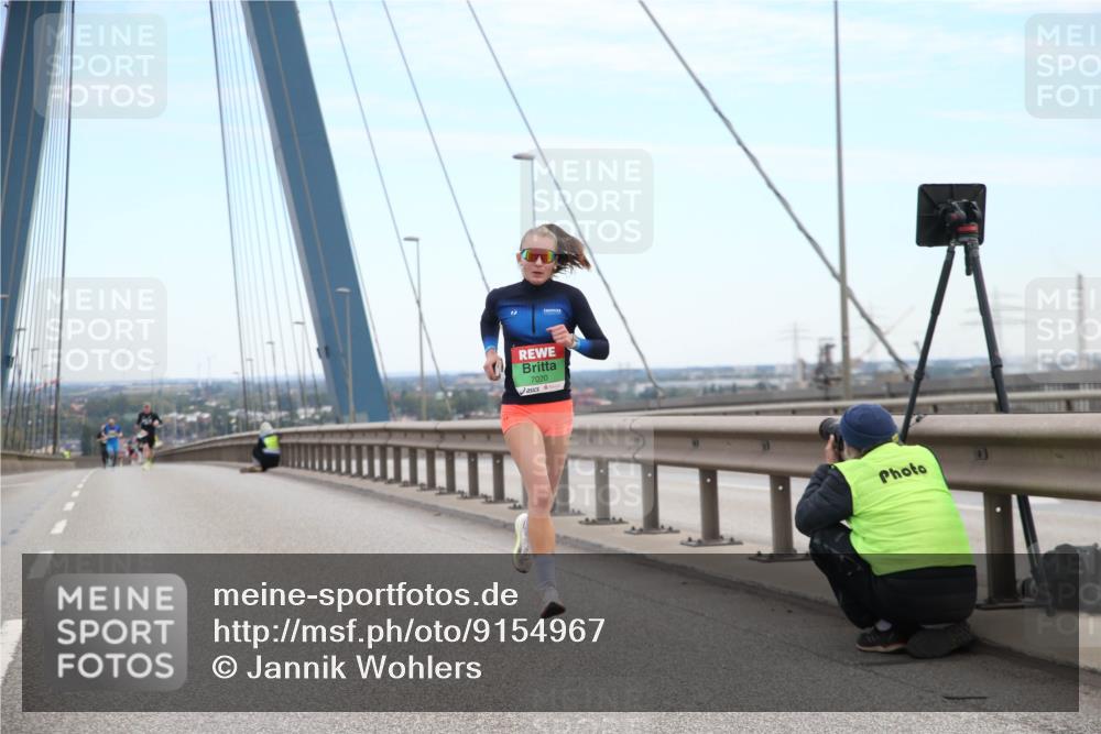 03.10.2025 - Köhlbrandbrückenlauf Jannik Wohlers http://msf.ph/oto/9154967 03.10.2025 15:18:45 Position 1 7020 meine-sportfotos.de