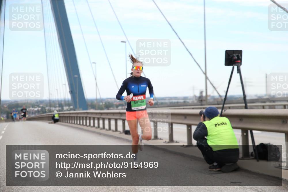 03.10.2025 - Köhlbrandbrückenlauf Jannik Wohlers http://msf.ph/oto/9154969 03.10.2025 15:18:45 Position 1  meine-sportfotos.de