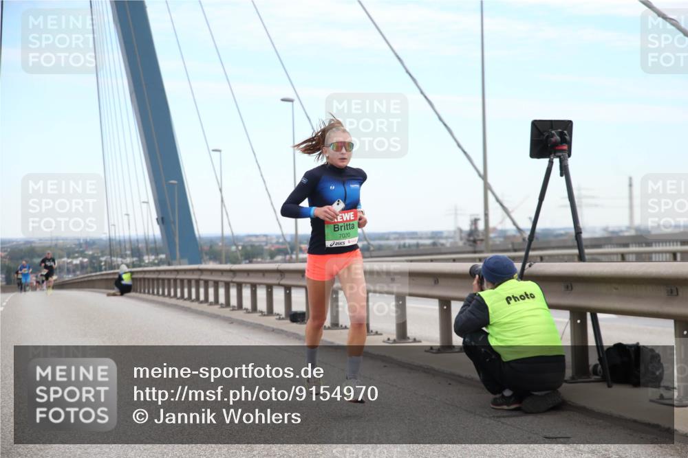 03.10.2025 - Köhlbrandbrückenlauf Jannik Wohlers http://msf.ph/oto/9154970 03.10.2025 15:18:45 Position 1 7020 meine-sportfotos.de