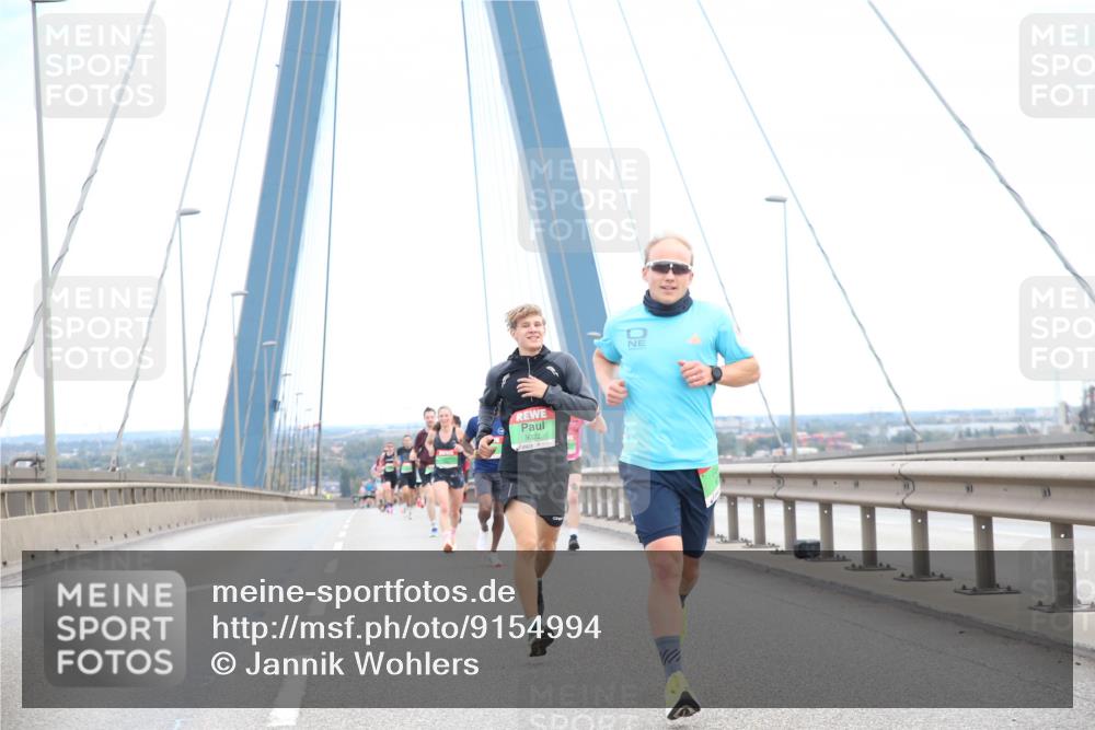 03.10.2025 - Köhlbrandbrückenlauf Jannik Wohlers http://msf.ph/oto/9154994 03.10.2025 15:19:54 Position 1 9322 meine-sportfotos.de
