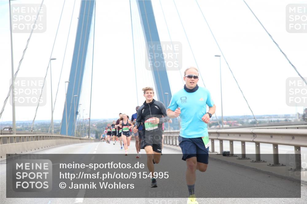 03.10.2025 - Köhlbrandbrückenlauf Jannik Wohlers http://msf.ph/oto/9154995 03.10.2025 15:19:54 Position 1 9322 meine-sportfotos.de