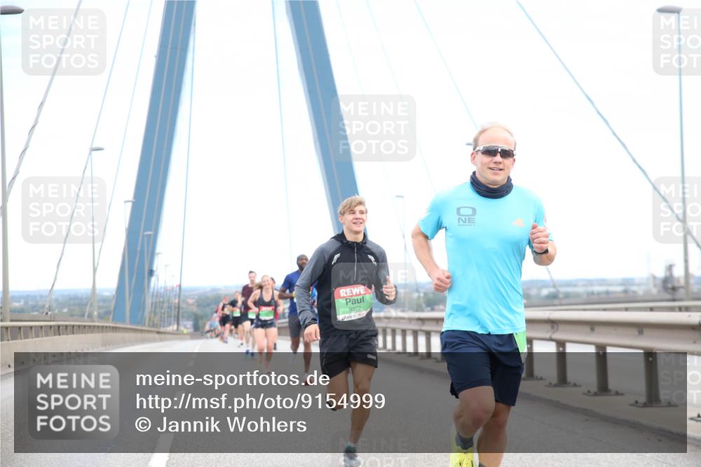 03.10.2025 - Köhlbrandbrückenlauf Jannik Wohlers http://msf.ph/oto/9154999 03.10.2025 15:19:55 Position 1 9322 meine-sportfotos.de