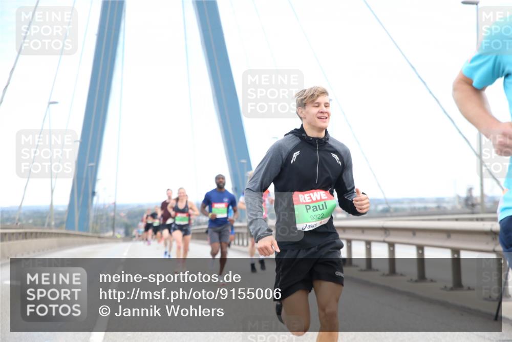 03.10.2025 - Köhlbrandbrückenlauf Jannik Wohlers http://msf.ph/oto/9155006 03.10.2025 15:19:55 Position 1 9322 meine-sportfotos.de