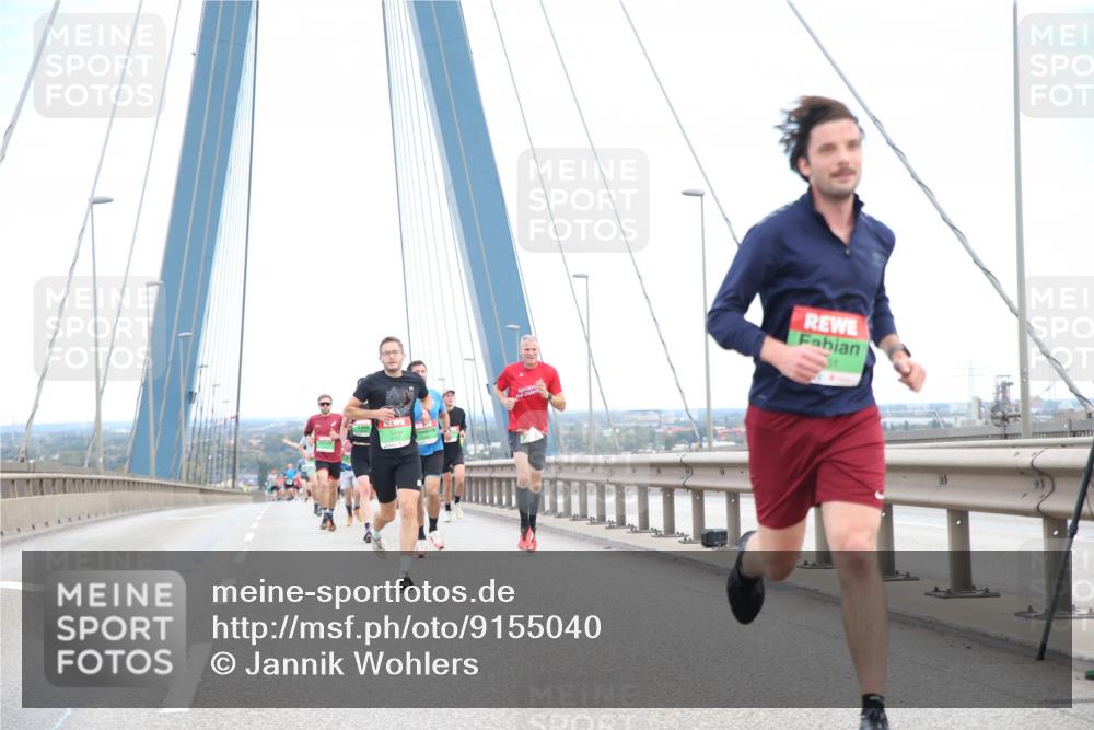 03.10.2025 - Köhlbrandbrückenlauf Jannik Wohlers http://msf.ph/oto/9155040 03.10.2025 15:20:02 Position 1  meine-sportfotos.de
