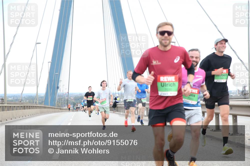 03.10.2025 - Köhlbrandbrückenlauf Jannik Wohlers http://msf.ph/oto/9155076 03.10.2025 15:20:08 Position 1 7000, 7053, 7041 meine-sportfotos.de