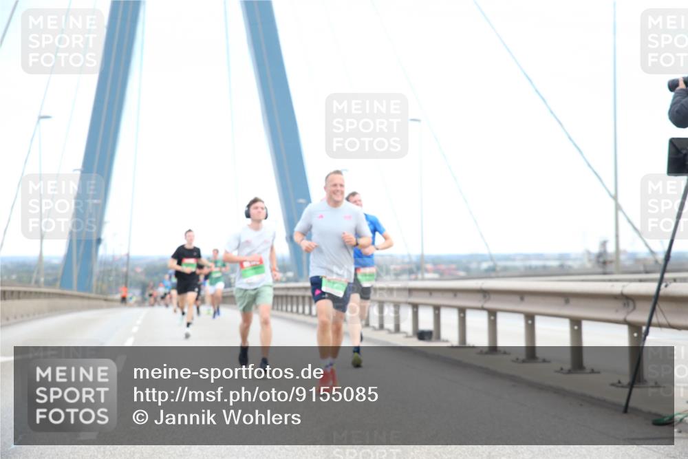 03.10.2025 - Köhlbrandbrückenlauf Jannik Wohlers http://msf.ph/oto/9155085 03.10.2025 15:20:09 Position 1  meine-sportfotos.de
