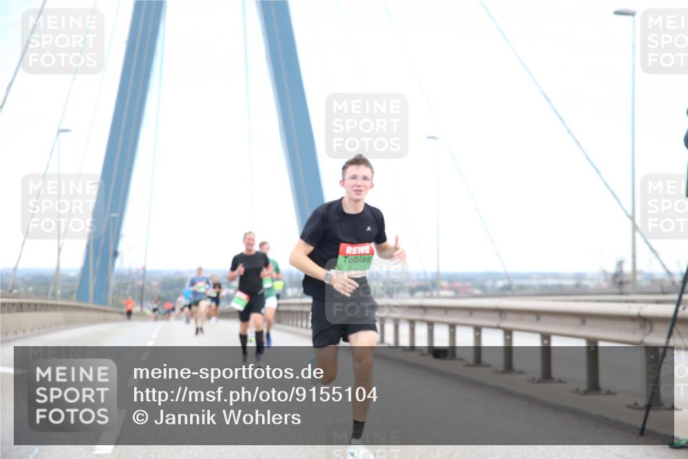 03.10.2025 - Köhlbrandbrückenlauf Jannik Wohlers http://msf.ph/oto/9155104 03.10.2025 15:20:13 Position 1 7277 meine-sportfotos.de