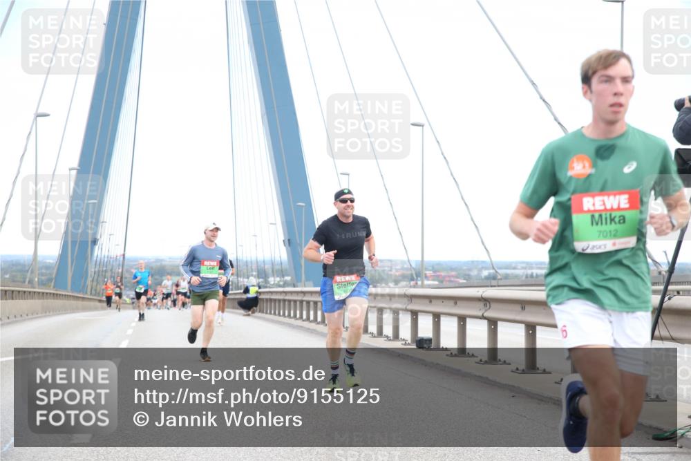 03.10.2025 - Köhlbrandbrückenlauf Jannik Wohlers http://msf.ph/oto/9155125 03.10.2025 15:20:17 Position 1 7012 meine-sportfotos.de