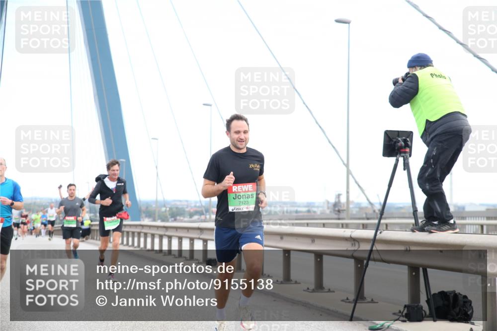 03.10.2025 - Köhlbrandbrückenlauf Jannik Wohlers http://msf.ph/oto/9155138 03.10.2025 15:20:24 Position 1 7123 meine-sportfotos.de