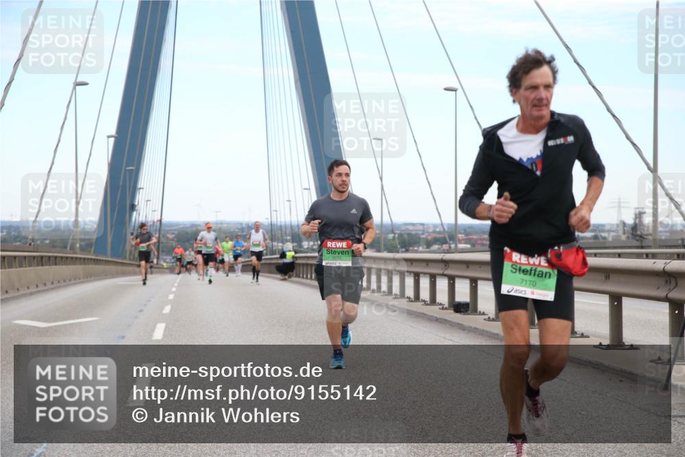 03.10.2025 - Köhlbrandbrückenlauf Jannik Wohlers http://msf.ph/oto/9155142 03.10.2025 15:20:26 Position 1 9594, 7170 meine-sportfotos.de