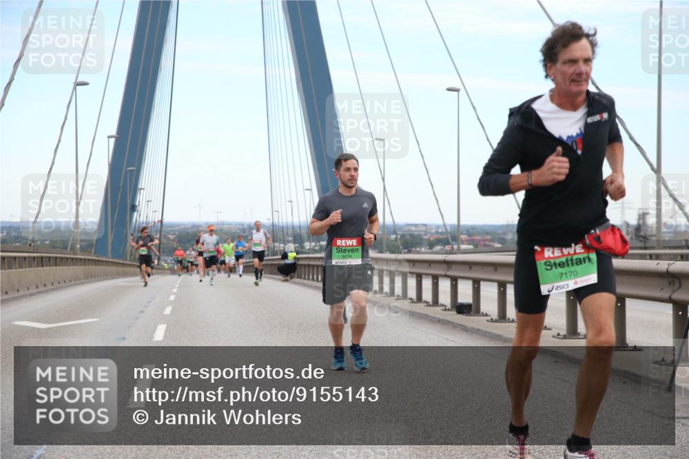 03.10.2025 - Köhlbrandbrückenlauf Jannik Wohlers http://msf.ph/oto/9155143 03.10.2025 15:20:26 Position 1 9594, 7170 meine-sportfotos.de
