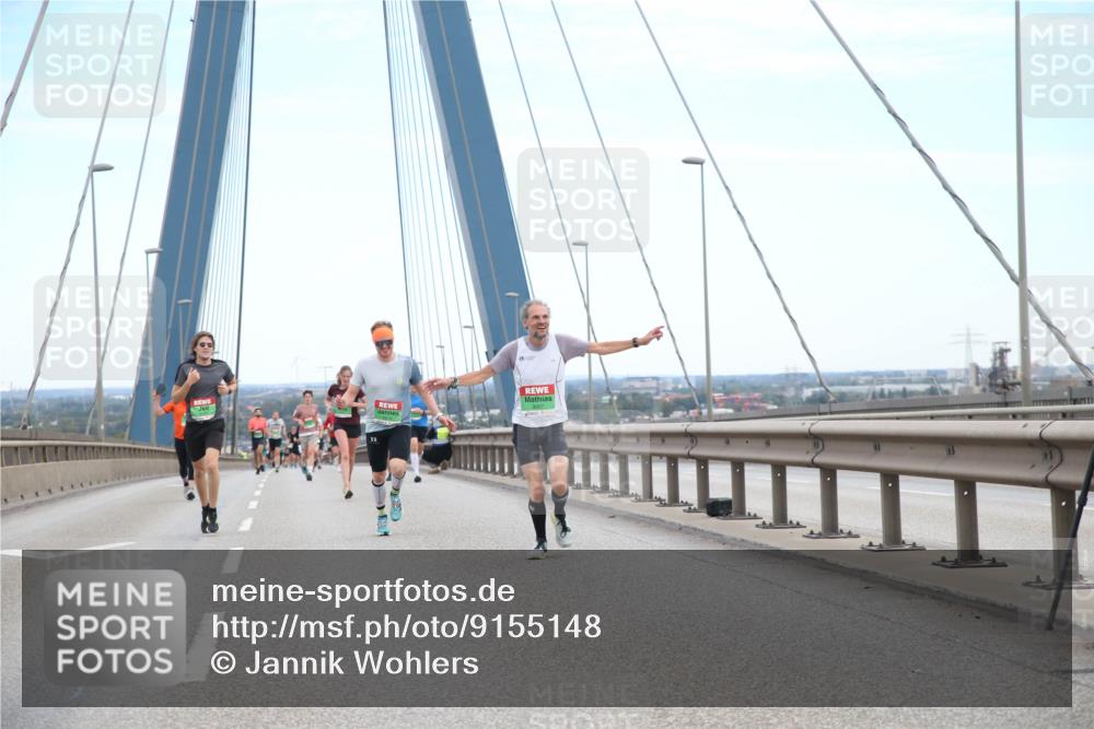 03.10.2025 - Köhlbrandbrückenlauf Jannik Wohlers http://msf.ph/oto/9155148 03.10.2025 15:20:32 Position 1 33 meine-sportfotos.de