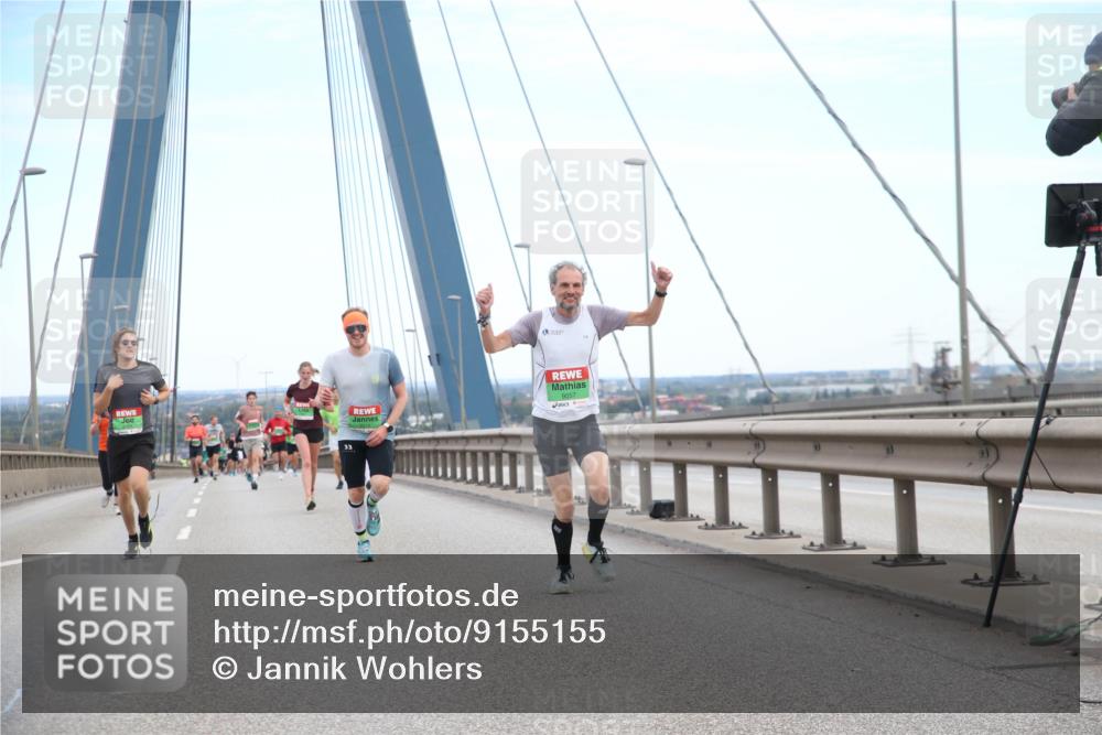 03.10.2025 - Köhlbrandbrückenlauf Jannik Wohlers http://msf.ph/oto/9155155 03.10.2025 15:20:33 Position 1 9057 meine-sportfotos.de