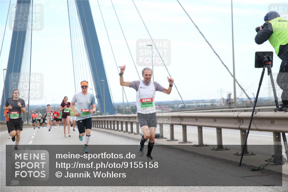 03.10.2025 - Köhlbrandbrückenlauf Jannik Wohlers http://msf.ph/oto/9155158 03.10.2025 15:20:33 Position 1 33, 9057 meine-sportfotos.de