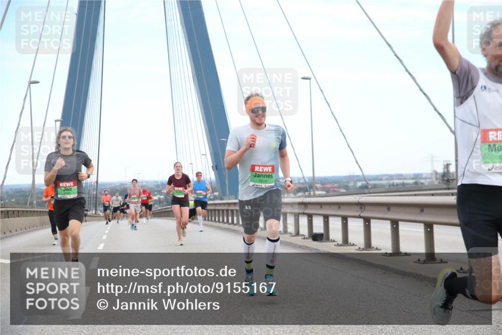 03.10.2025 - Köhlbrandbrückenlauf Jannik Wohlers http://msf.ph/oto/9155167 03.10.2025 15:20:34 Position 1 33, 7010 meine-sportfotos.de