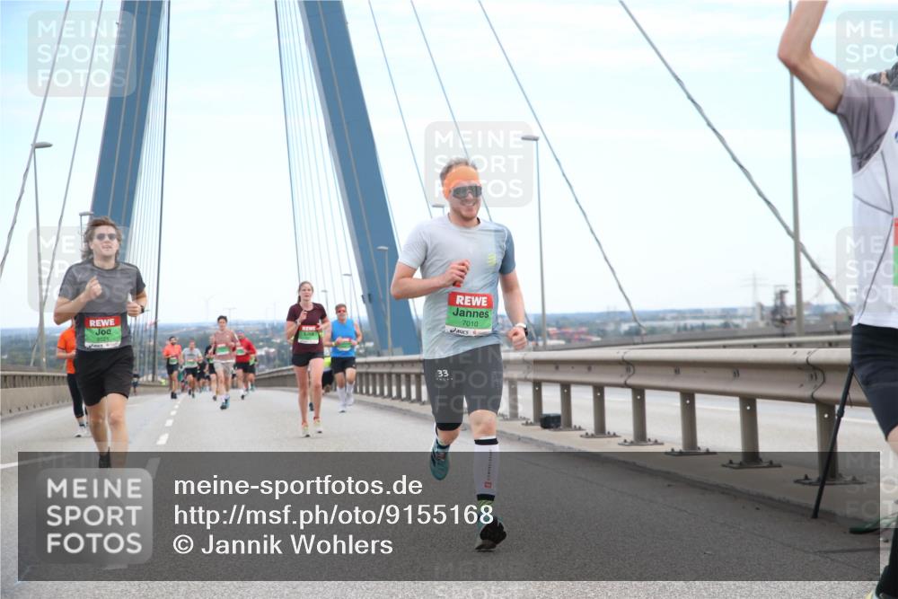 03.10.2025 - Köhlbrandbrückenlauf Jannik Wohlers http://msf.ph/oto/9155168 03.10.2025 15:20:34 Position 1 33, 7010 meine-sportfotos.de