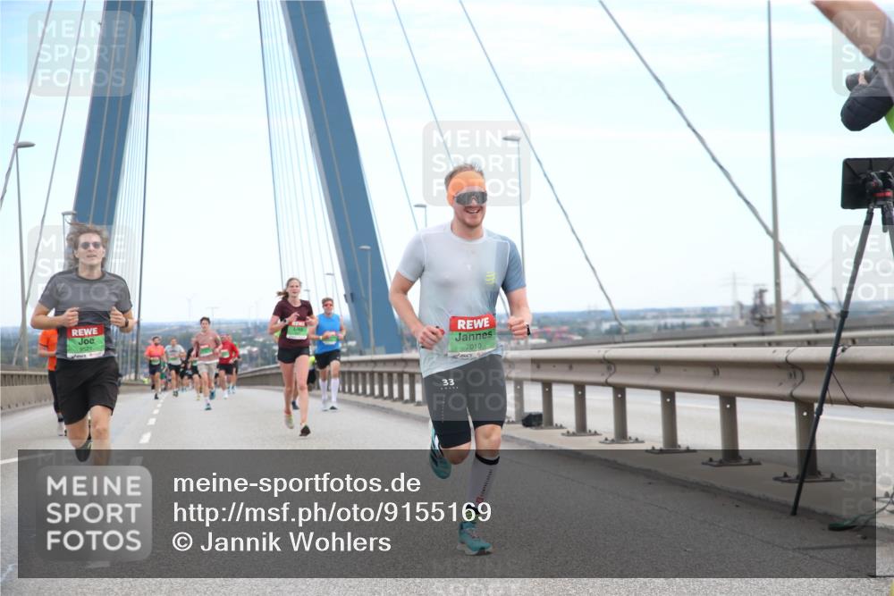 03.10.2025 - Köhlbrandbrückenlauf Jannik Wohlers http://msf.ph/oto/9155169 03.10.2025 15:20:35 Position 1 9521, 33, 7010 meine-sportfotos.de