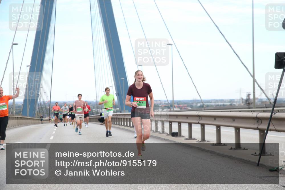 03.10.2025 - Köhlbrandbrückenlauf Jannik Wohlers http://msf.ph/oto/9155179 03.10.2025 15:20:37 Position 1 7051 meine-sportfotos.de