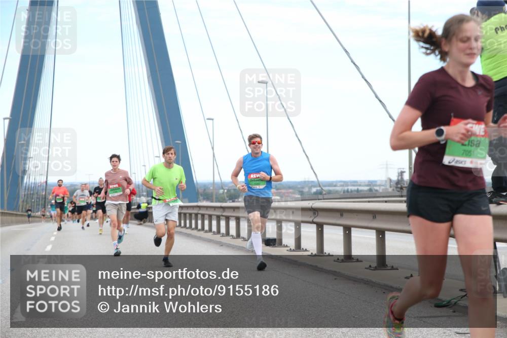 03.10.2025 - Köhlbrandbrückenlauf Jannik Wohlers http://msf.ph/oto/9155186 03.10.2025 15:20:39 Position 1 7082, 7051 meine-sportfotos.de