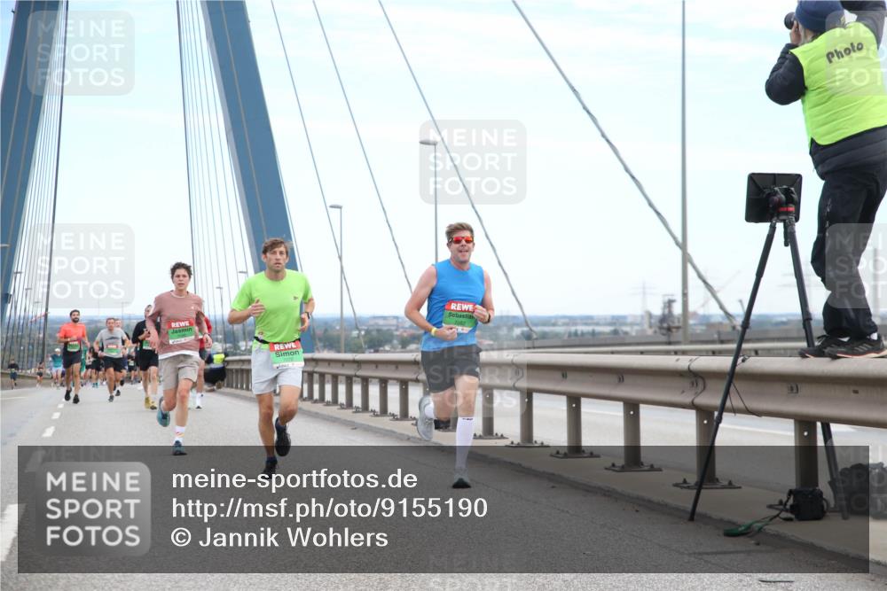 03.10.2025 - Köhlbrandbrückenlauf Jannik Wohlers http://msf.ph/oto/9155190 03.10.2025 15:20:39 Position 1  meine-sportfotos.de