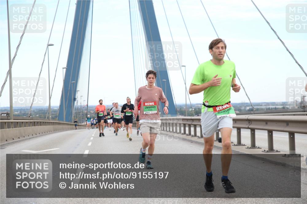 03.10.2025 - Köhlbrandbrückenlauf Jannik Wohlers http://msf.ph/oto/9155197 03.10.2025 15:20:41 Position 1 7100, 7072 meine-sportfotos.de