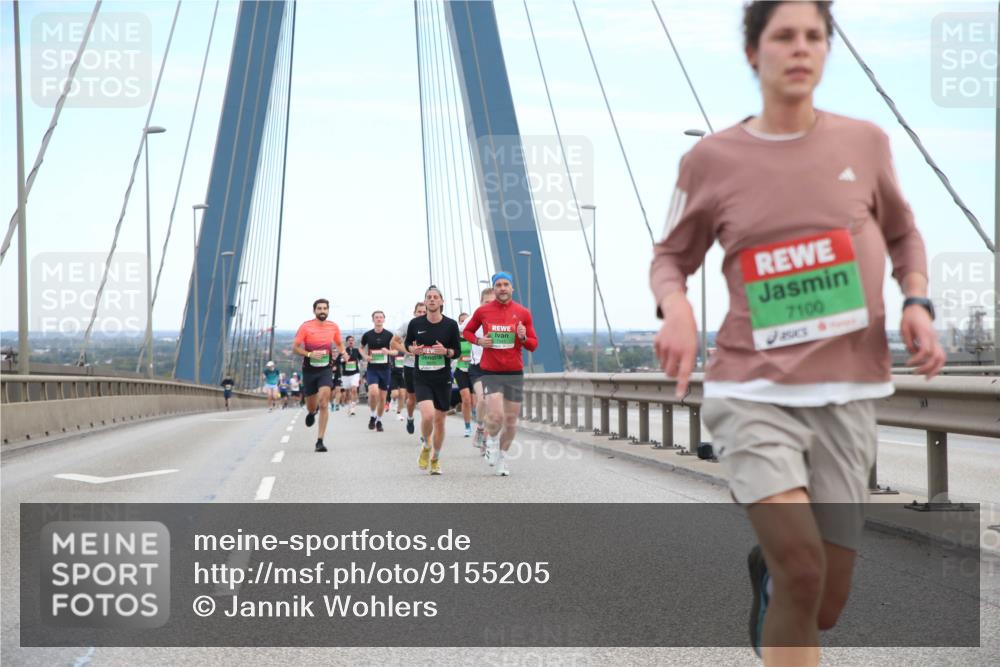 03.10.2025 - Köhlbrandbrückenlauf Jannik Wohlers http://msf.ph/oto/9155205 03.10.2025 15:20:42 Position 1 7100 meine-sportfotos.de