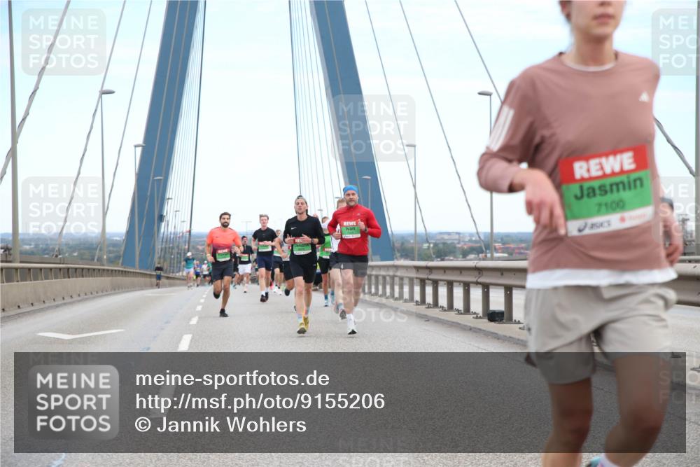 03.10.2025 - Köhlbrandbrückenlauf Jannik Wohlers http://msf.ph/oto/9155206 03.10.2025 15:20:43 Position 1 7100 meine-sportfotos.de