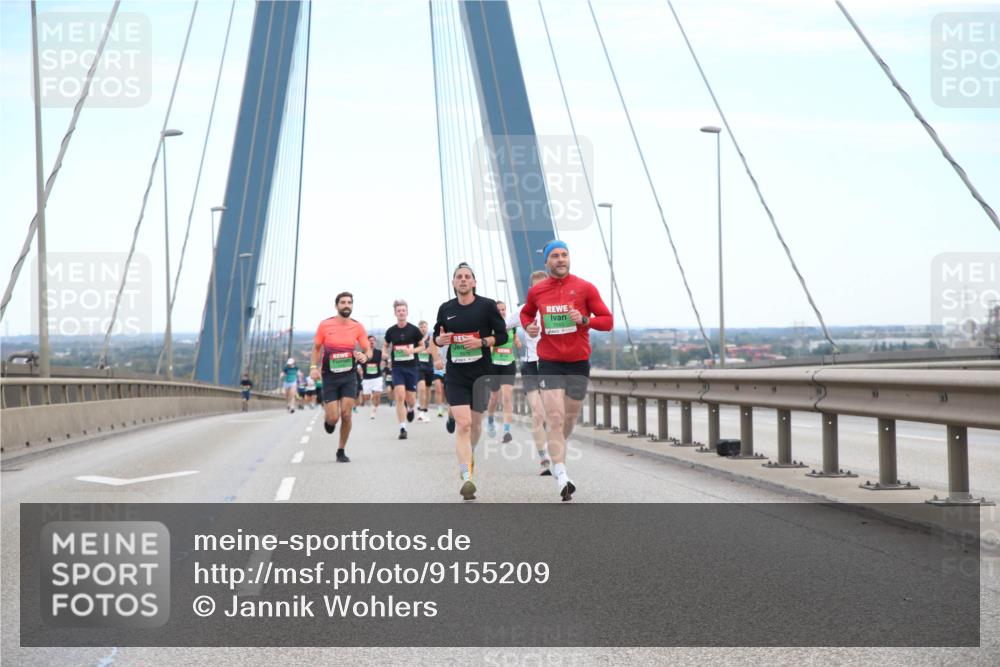 03.10.2025 - Köhlbrandbrückenlauf Jannik Wohlers http://msf.ph/oto/9155209 03.10.2025 15:20:43 Position 1  meine-sportfotos.de