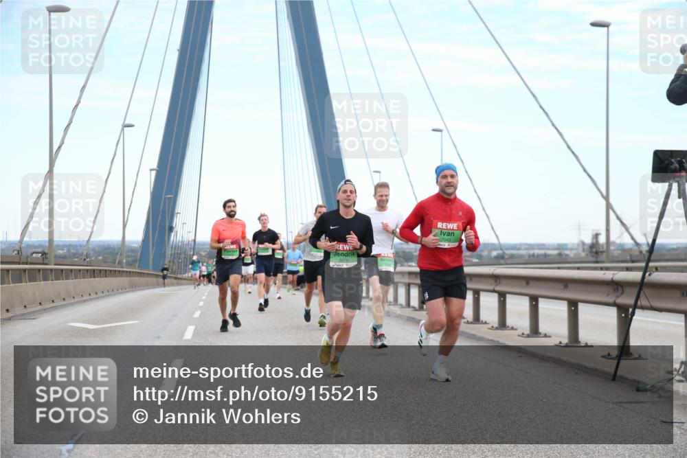 03.10.2025 - Köhlbrandbrückenlauf Jannik Wohlers http://msf.ph/oto/9155215 03.10.2025 15:20:45 Position 1 8976, 7043 meine-sportfotos.de