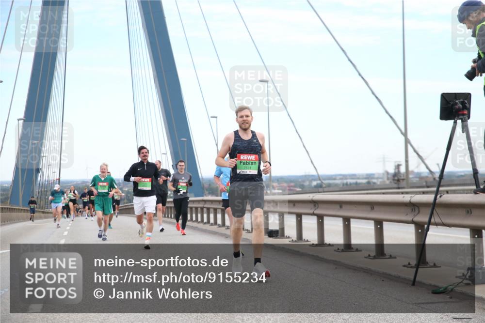 03.10.2025 - Köhlbrandbrückenlauf Jannik Wohlers http://msf.ph/oto/9155234 03.10.2025 15:20:51 Position 1  meine-sportfotos.de