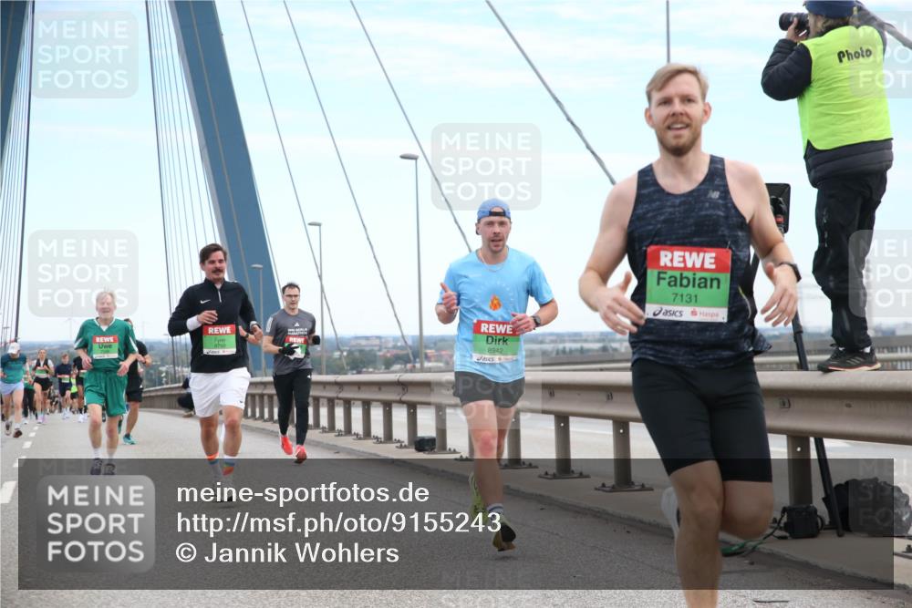 03.10.2025 - Köhlbrandbrückenlauf Jannik Wohlers http://msf.ph/oto/9155243 03.10.2025 15:20:52 Position 1 8942, 7131 meine-sportfotos.de