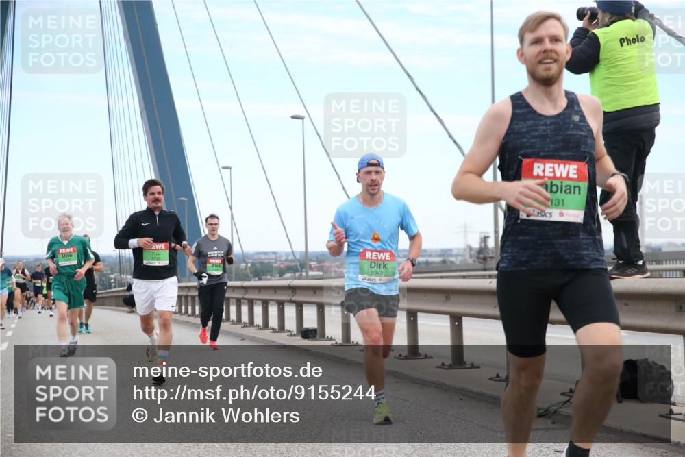 03.10.2025 - Köhlbrandbrückenlauf Jannik Wohlers http://msf.ph/oto/9155244 03.10.2025 15:20:52 Position 1 9750, 8942, 131 meine-sportfotos.de