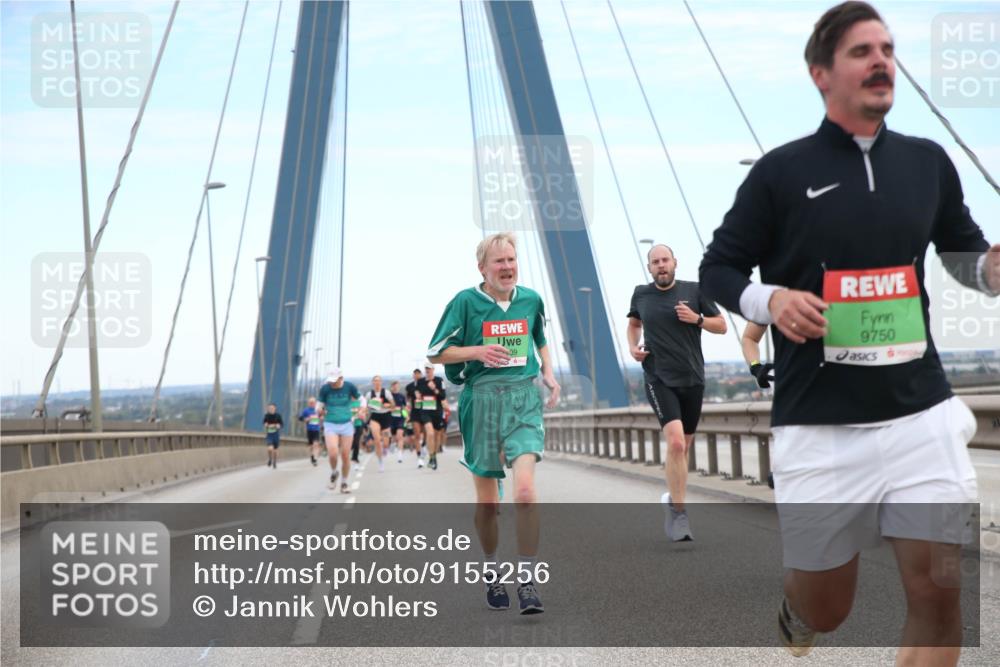 03.10.2025 - Köhlbrandbrückenlauf Jannik Wohlers http://msf.ph/oto/9155256 03.10.2025 15:20:54 Position 1 09, 9750 meine-sportfotos.de