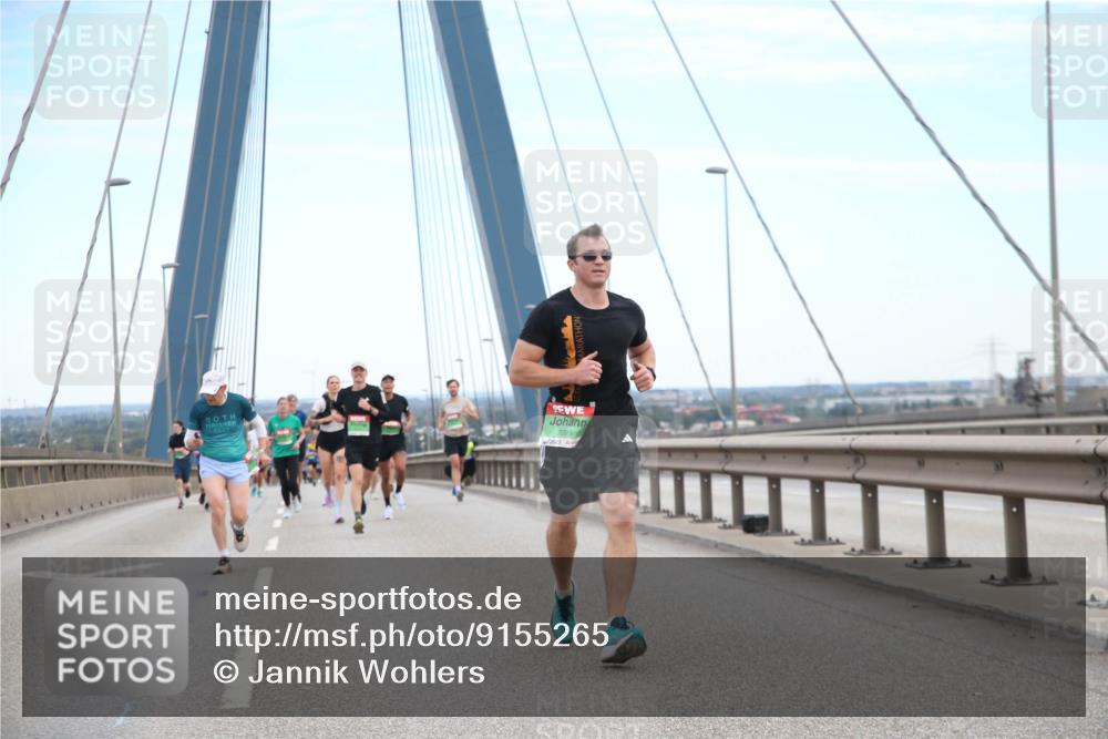 03.10.2025 - Köhlbrandbrückenlauf Jannik Wohlers http://msf.ph/oto/9155265 03.10.2025 15:20:57 Position 1 7095 meine-sportfotos.de