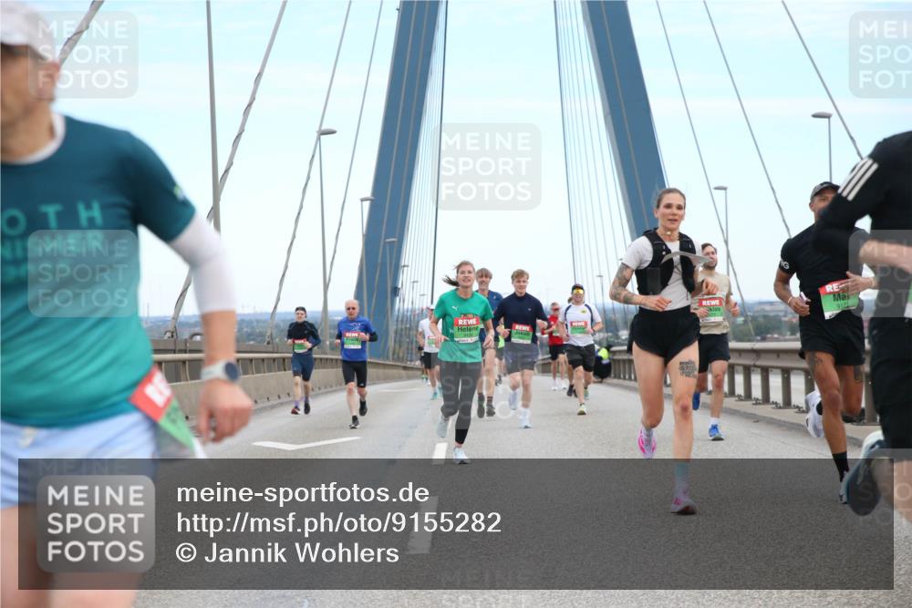 03.10.2025 - Köhlbrandbrückenlauf Jannik Wohlers http://msf.ph/oto/9155282 03.10.2025 15:21:01 Position 1 2025, 9172 meine-sportfotos.de