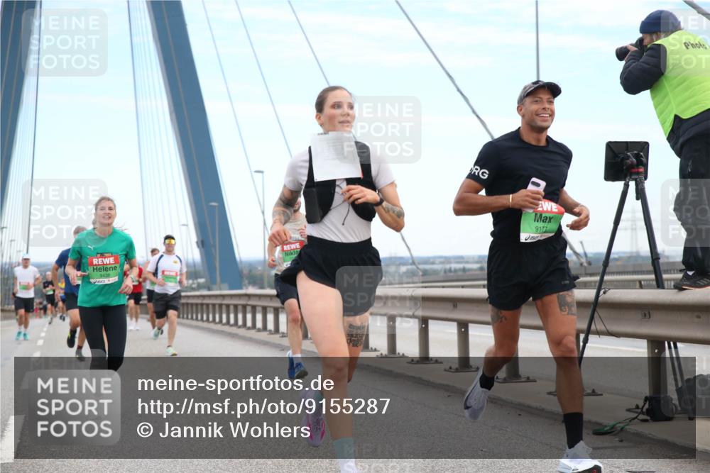 03.10.2025 - Köhlbrandbrückenlauf Jannik Wohlers http://msf.ph/oto/9155287 03.10.2025 15:21:02 Position 1 9438, 9177 meine-sportfotos.de