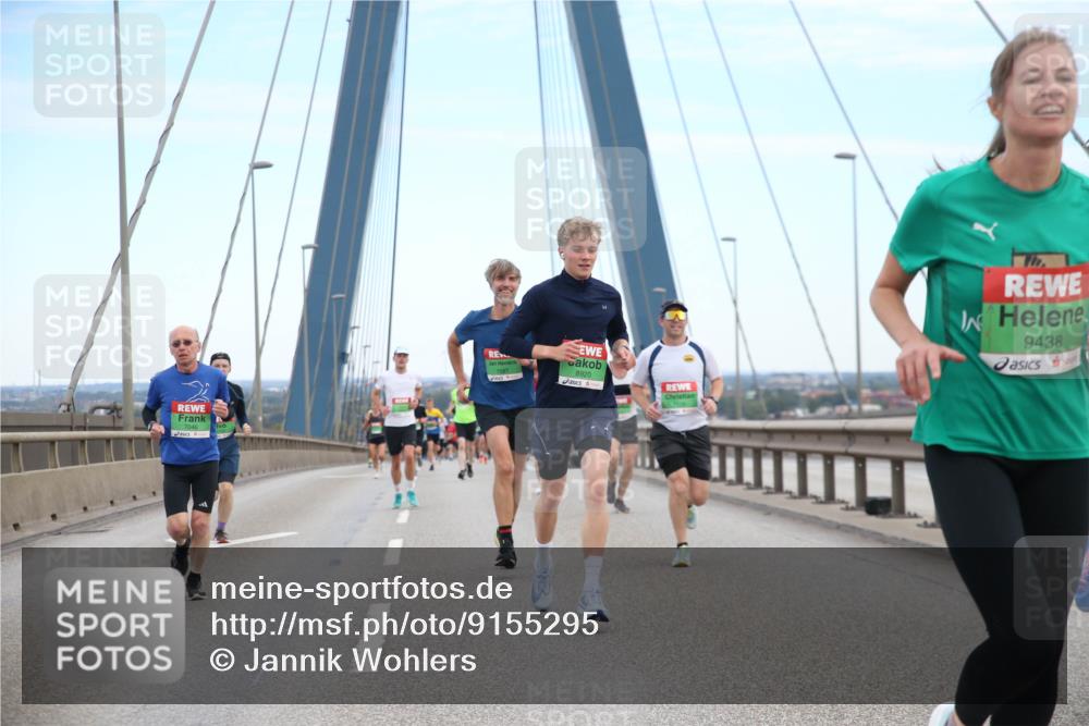 03.10.2025 - Köhlbrandbrückenlauf Jannik Wohlers http://msf.ph/oto/9155295 03.10.2025 15:21:04 Position 1 8920, 9438 meine-sportfotos.de