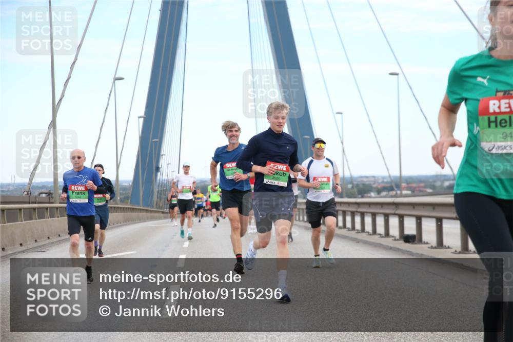 03.10.2025 - Köhlbrandbrückenlauf Jannik Wohlers http://msf.ph/oto/9155296 03.10.2025 15:21:04 Position 1 7046, 8920, 94 meine-sportfotos.de