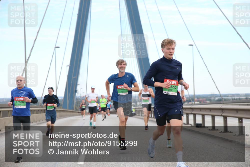 03.10.2025 - Köhlbrandbrückenlauf Jannik Wohlers http://msf.ph/oto/9155299 03.10.2025 15:21:05 Position 1 7046, 7087, 8920 meine-sportfotos.de