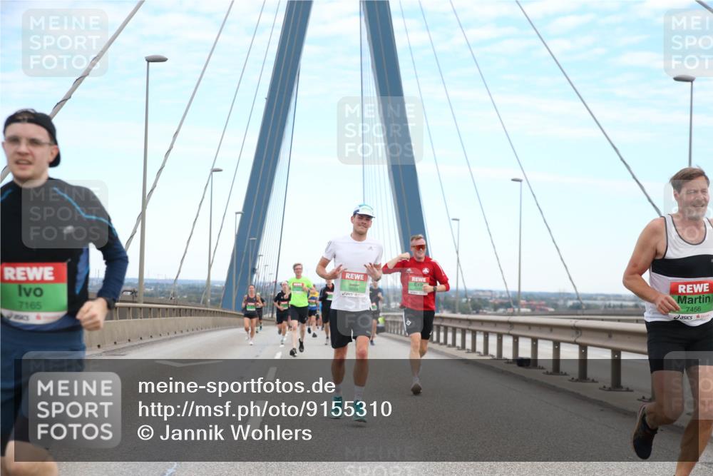 03.10.2025 - Köhlbrandbrückenlauf Jannik Wohlers http://msf.ph/oto/9155310 03.10.2025 15:21:08 Position 1 7165, 9664, 7456 meine-sportfotos.de