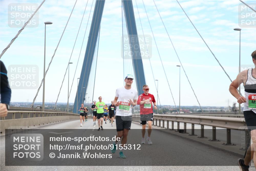 03.10.2025 - Köhlbrandbrückenlauf Jannik Wohlers http://msf.ph/oto/9155312 03.10.2025 15:21:08 Position 1 9664 meine-sportfotos.de