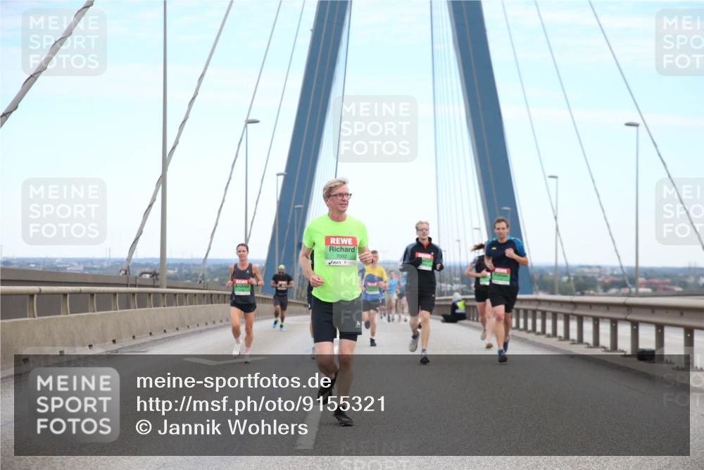 03.10.2025 - Köhlbrandbrückenlauf Jannik Wohlers http://msf.ph/oto/9155321 03.10.2025 15:21:11 Position 1 7092 meine-sportfotos.de