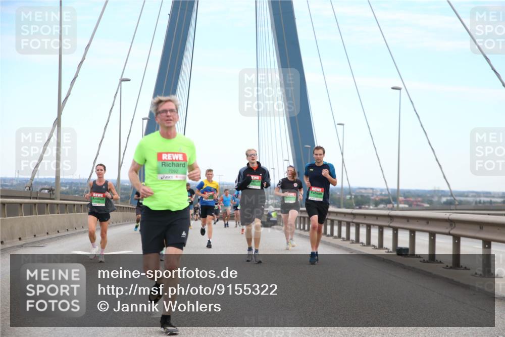 03.10.2025 - Köhlbrandbrückenlauf Jannik Wohlers http://msf.ph/oto/9155322 03.10.2025 15:21:12 Position 1 7092 meine-sportfotos.de